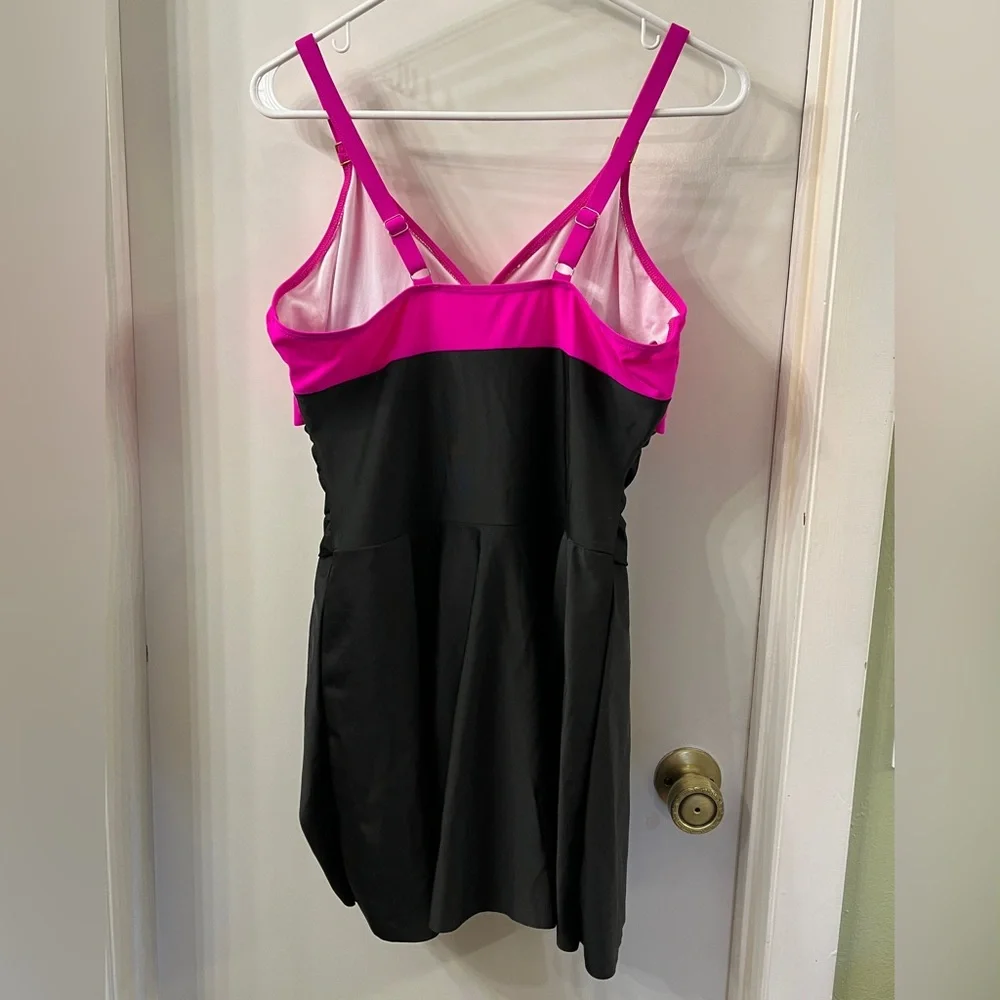 NWOT Women’s Pink and Black Swim dress with Gold Embellishment - Picture 2 of 6